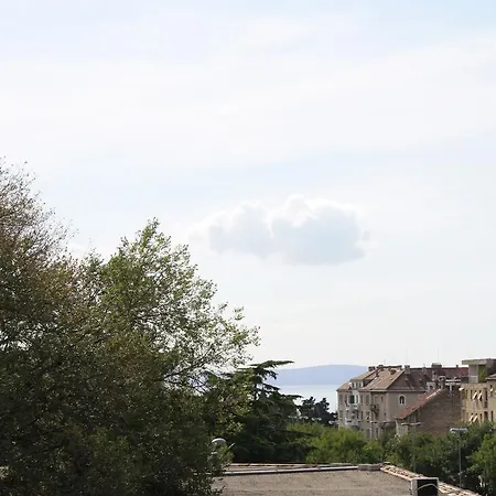 Lea Lena Apartament *