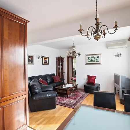 Lea Lena Apartament