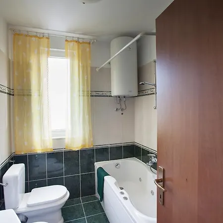 Lea Lena Apartament *