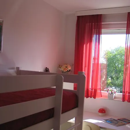 Apartament Lea Lena *