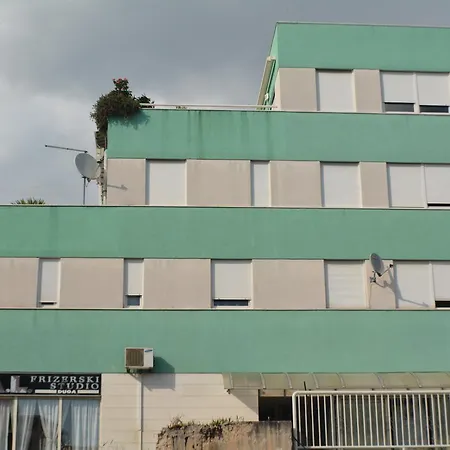 Lea Lena Apartament